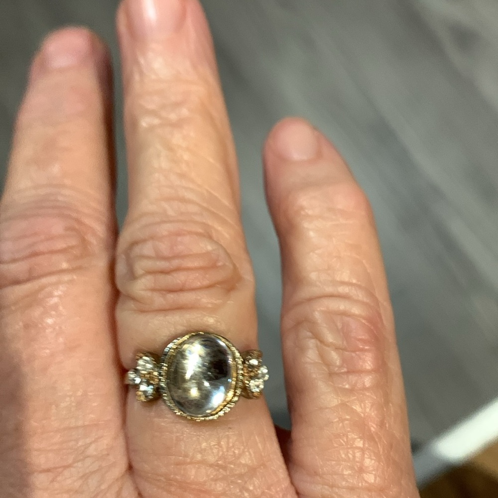 Ring size 7 - Picture 2 of 6